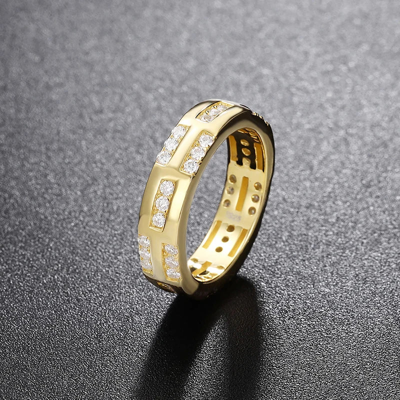GOLDEN HALO - MOISSANITE DIAMOND RING